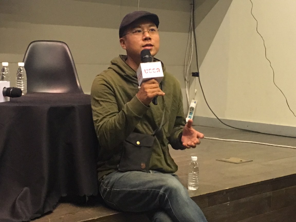 李光2004年本科毕业于清华大学美术学院绘画系壁画专业